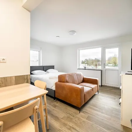 Apartment Serene With Need, Cleaning Included Landgraaf